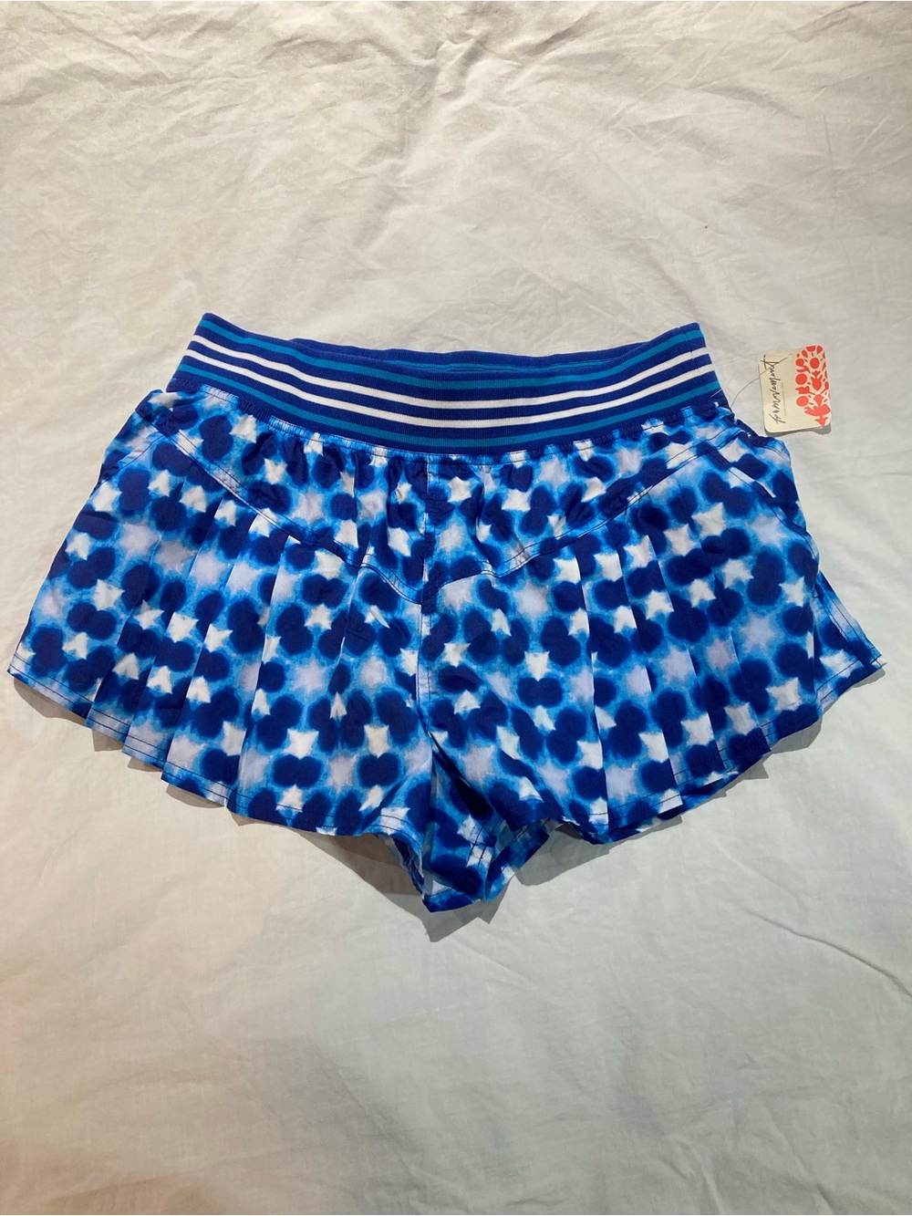Free people movement shorts, Women’s size small, NWT! $98